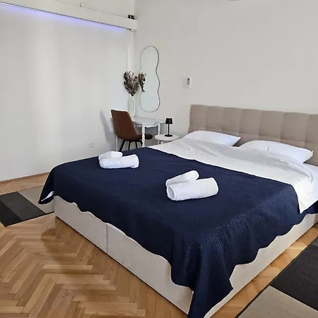 Apartment Frane *